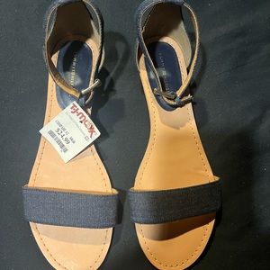 Tommy Hilllfigers demin sandals.